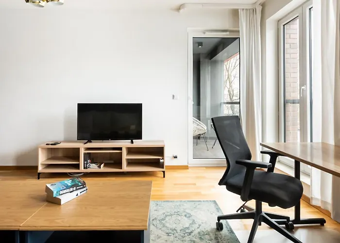 Praga Chic By Bookinghost Daire *