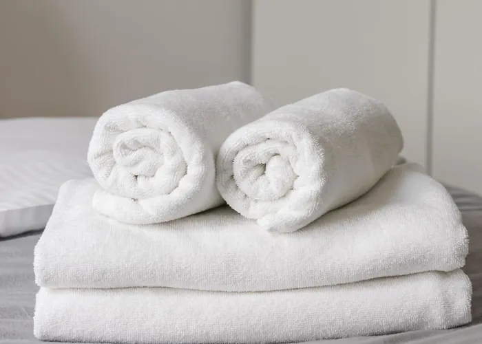 Praga Chic By Bookinghost Varşova