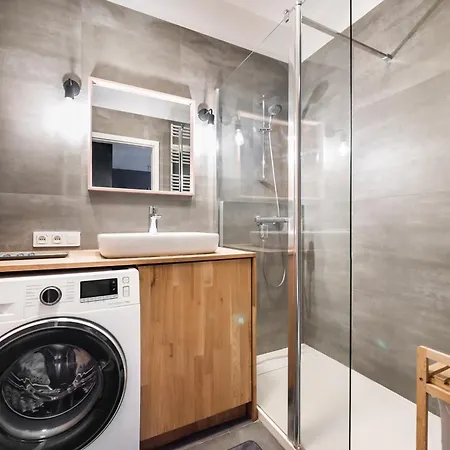 Praga Chic By Bookinghost Varšava